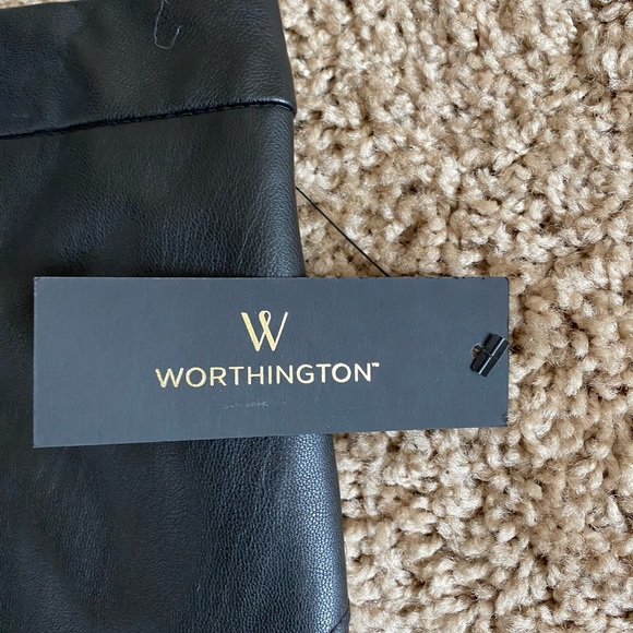 Leather skirt with studs - Picture 6 of 15